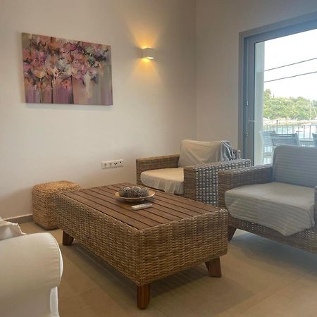 Villa Elsi upper apartment Kalámi Esterno foto